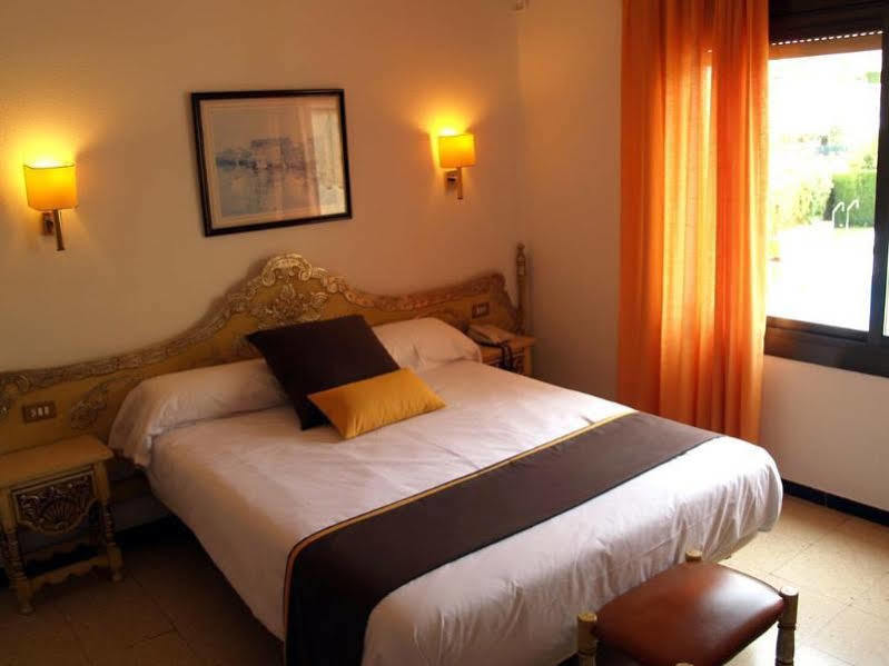 Hotel Hostal del Sol Sant Feliu de Guíxols Exterior foto